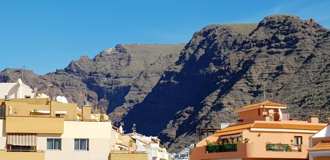 Bright Apartment In Puerto De Santiago 65 M² Terrace ภายนอก รูปภาพ