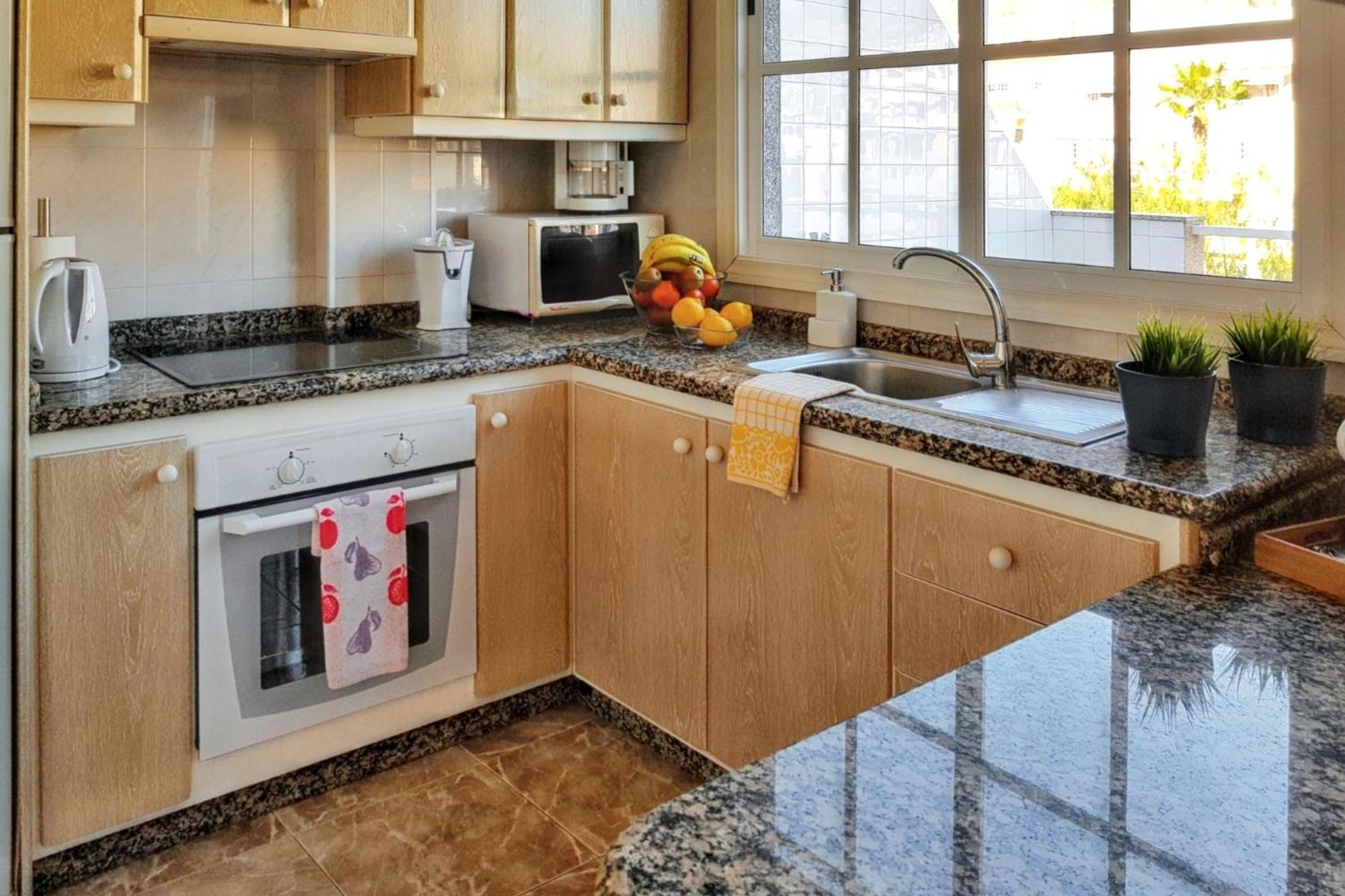 Bright Apartment In Puerto De Santiago 65 M² Terrace ภายนอก รูปภาพ