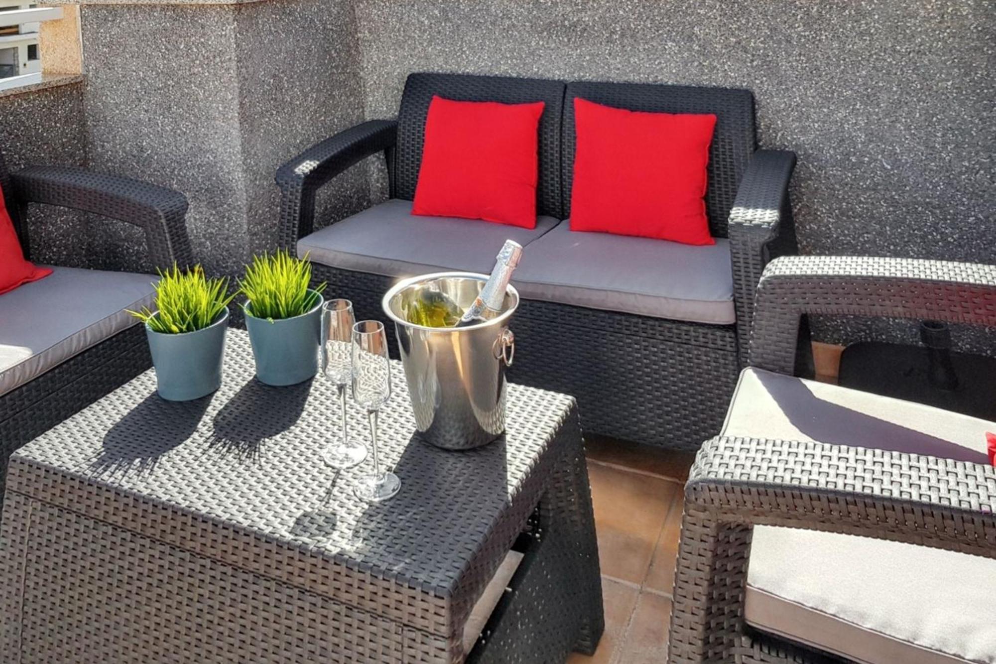Bright Apartment In Puerto De Santiago 65 M² Terrace ภายนอก รูปภาพ