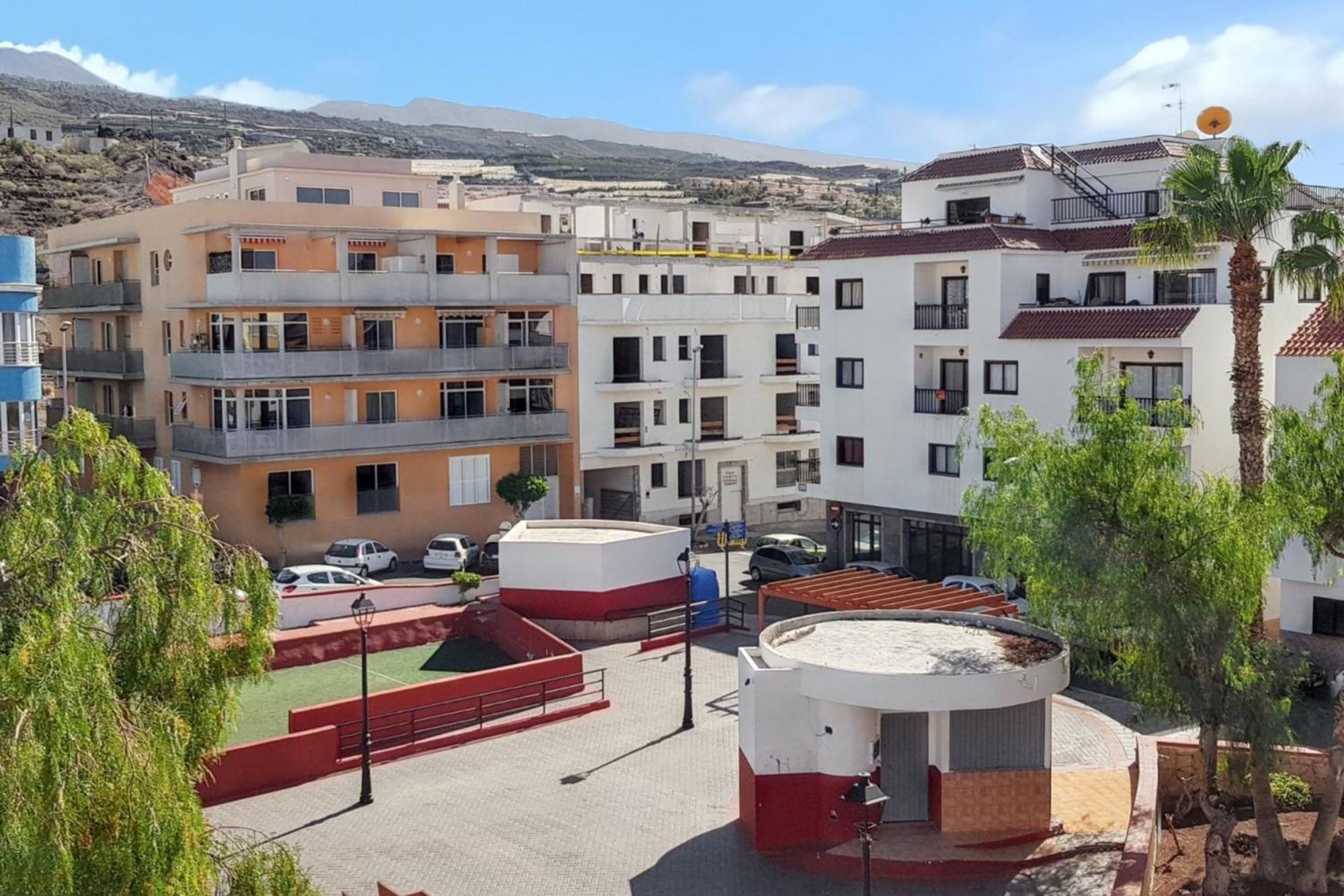 Bright Apartment In Puerto De Santiago 65 M² Terrace ภายนอก รูปภาพ
